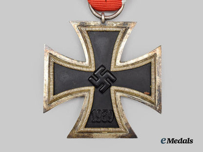germany,_federal_republic._a_knight’s_cross_of_the_iron_cross_presentation_set,_exhibition_example_with_case,_c.1965___m_n_c2601
