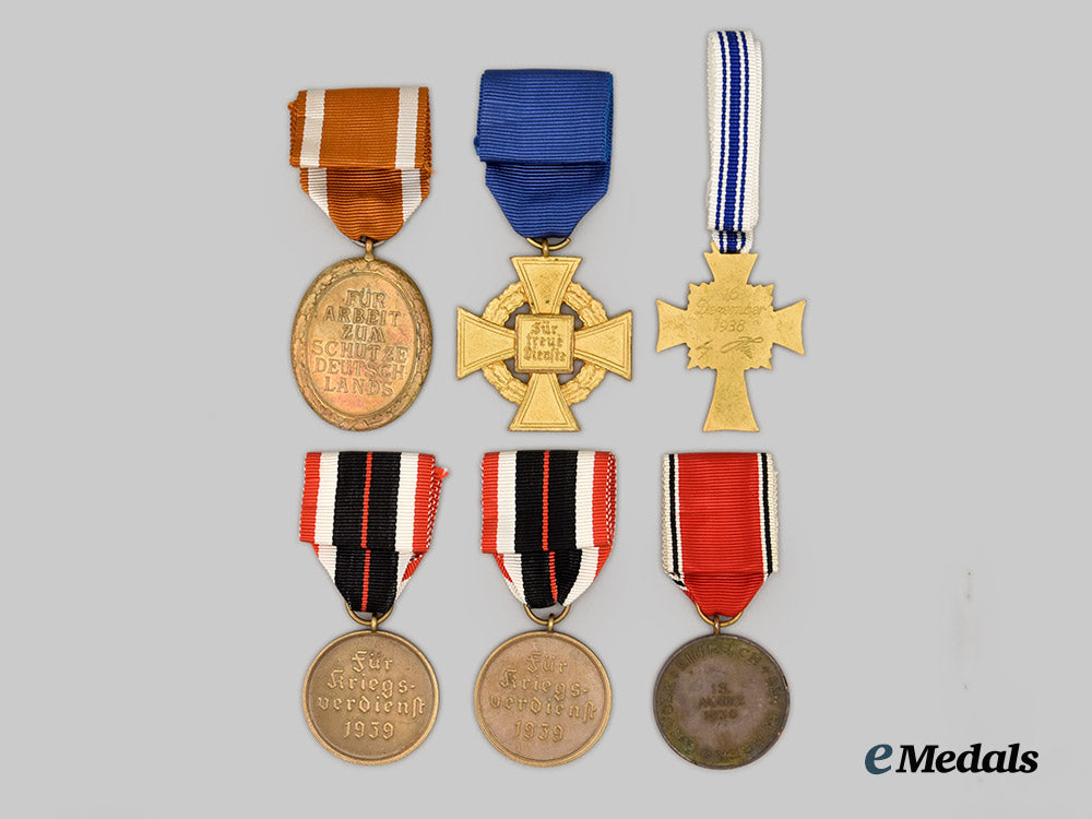 germany,_third_reich._a_mixed_lot_of_awards___m_n_c2612