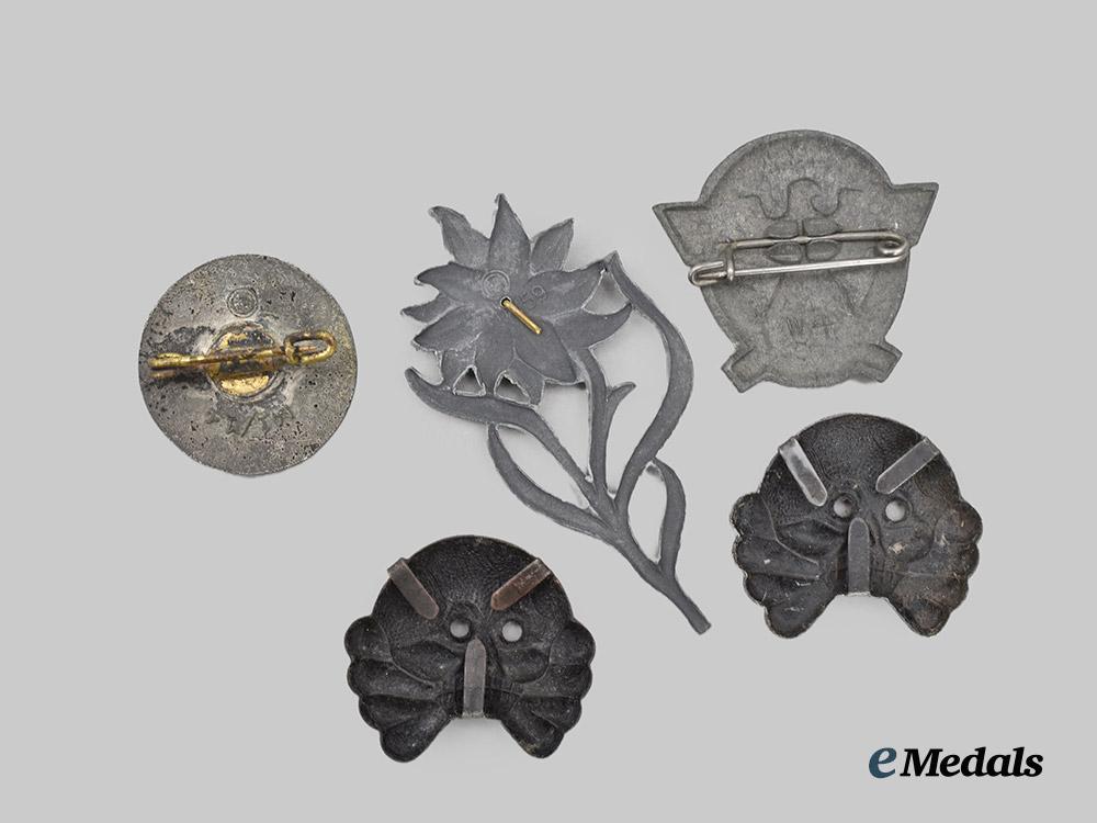 germany,_third_reich._a_mixed_lot_of_badges_and_insignia___m_n_c2613