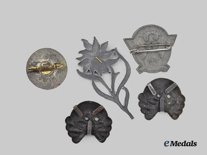 germany,_third_reich._a_mixed_lot_of_badges_and_insignia___m_n_c2613