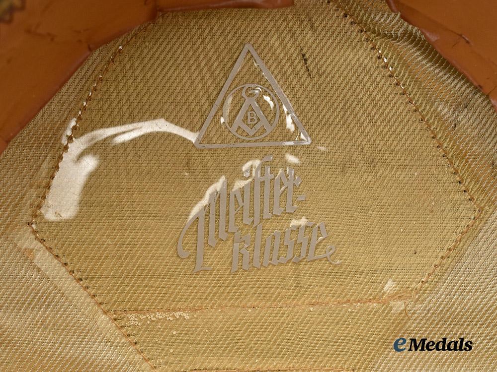 germany,_heer._a_gebirgsjäger_officer’s_visor_cap,_by_g._a._hoffmann___m_n_c2617