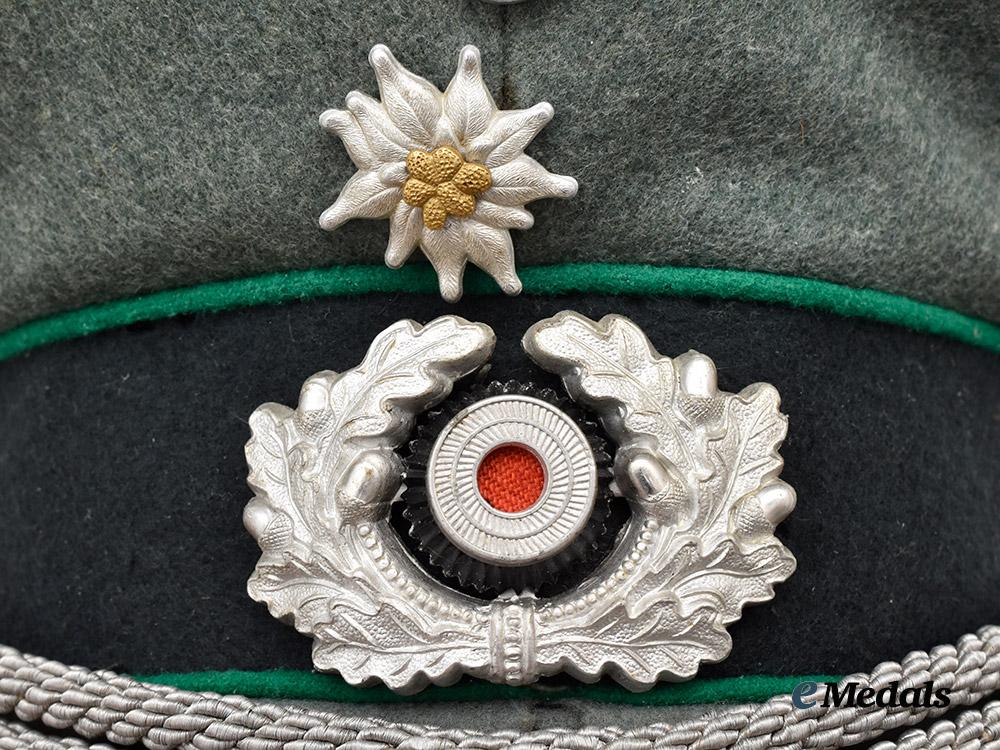germany,_heer._a_gebirgsjäger_officer’s_visor_cap,_by_g._a._hoffmann___m_n_c2619