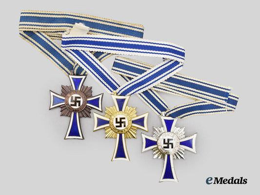 germany,_third_reich._a_lot_of_honour_crosses_of_the_german_mother,_all_grades___m_n_c2621