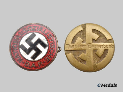germany,_third_reich._a_pair_of_membership_badges___m_n_c2683