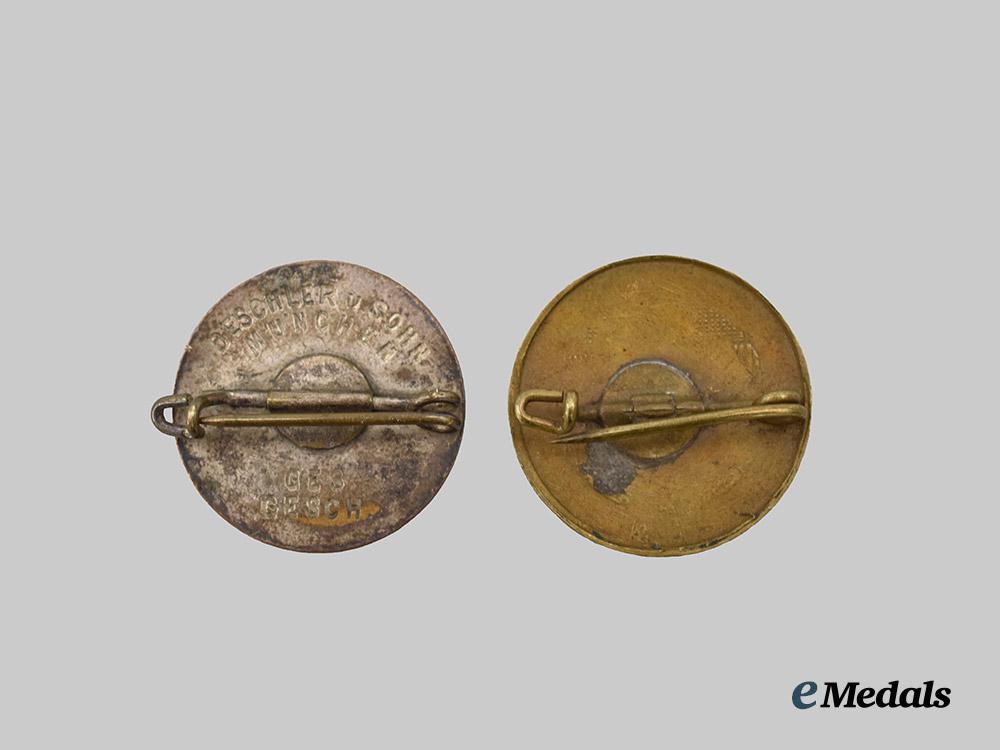 germany,_third_reich._a_pair_of_membership_badges___m_n_c2684