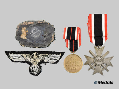 germany,_wehrmacht._a_mixed_lot_of_awards_and_insignia___m_n_c2686