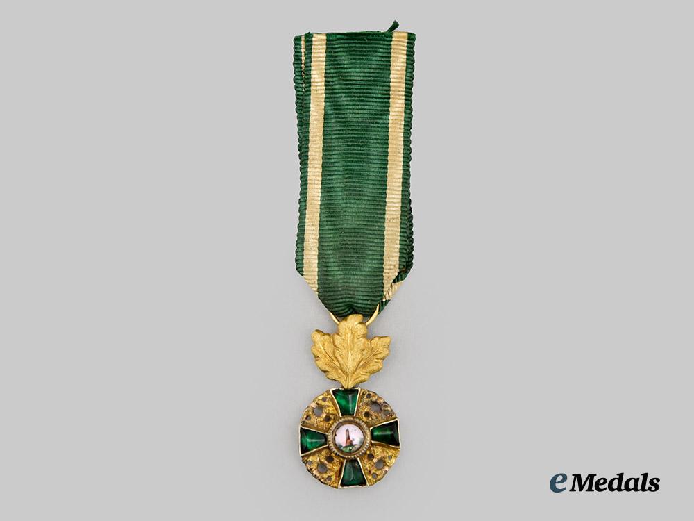 baden,_grand_duchy._an_order_of_the_zähringer_lion,_knight’s_cross_with_oak_leaves_miniature_in_gold,_c.1900___m_n_c2697