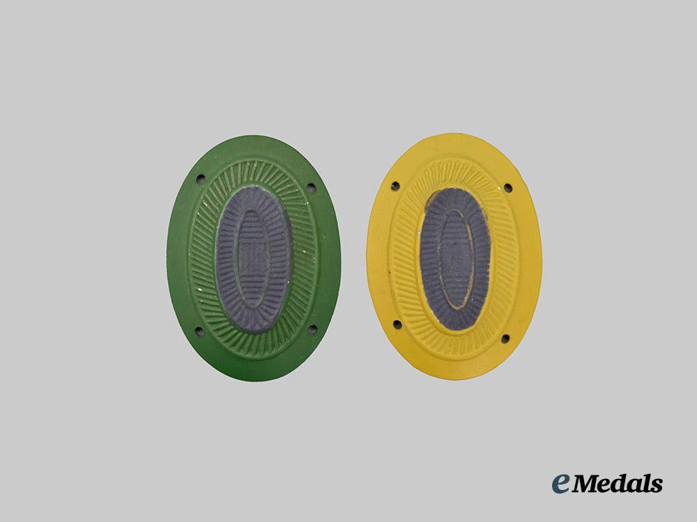 germany,_wehrmacht._a_pair_of_eastern_volunteer_cap_cockades___m_n_c2699