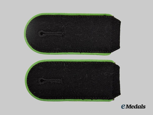 germany,_s_s._a_mint_set_of_waffen-_s_s_gebirgsjäger_enlisted_ranks_shoulder_straps___m_n_c2703