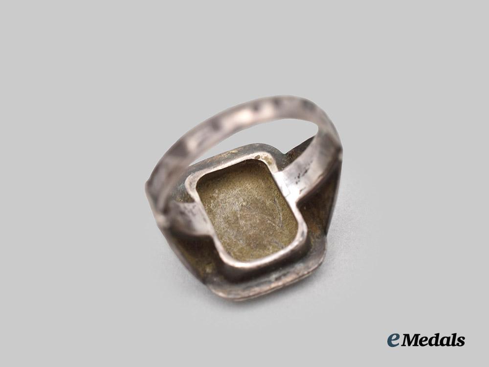germany,_wehrmacht._an_afrikakorps_commemorative_ring_in_silver___m_n_c2713