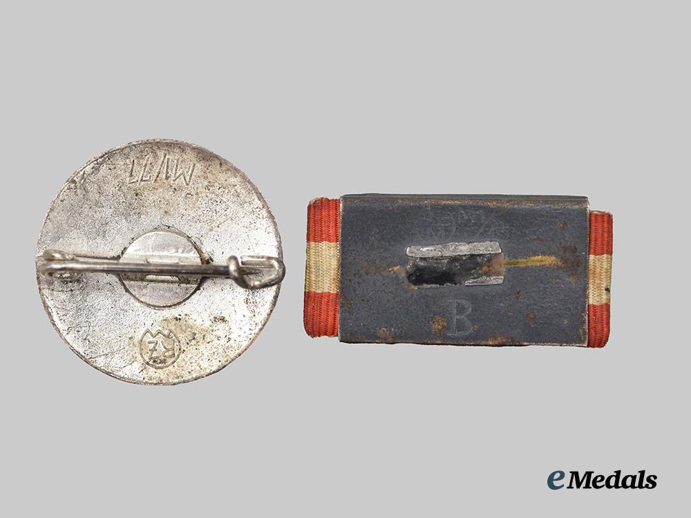 germany,_third_reich._a_pair_of_badges_for_n_s_d_a_p_and_b_d_m_personnel___m_n_c2721