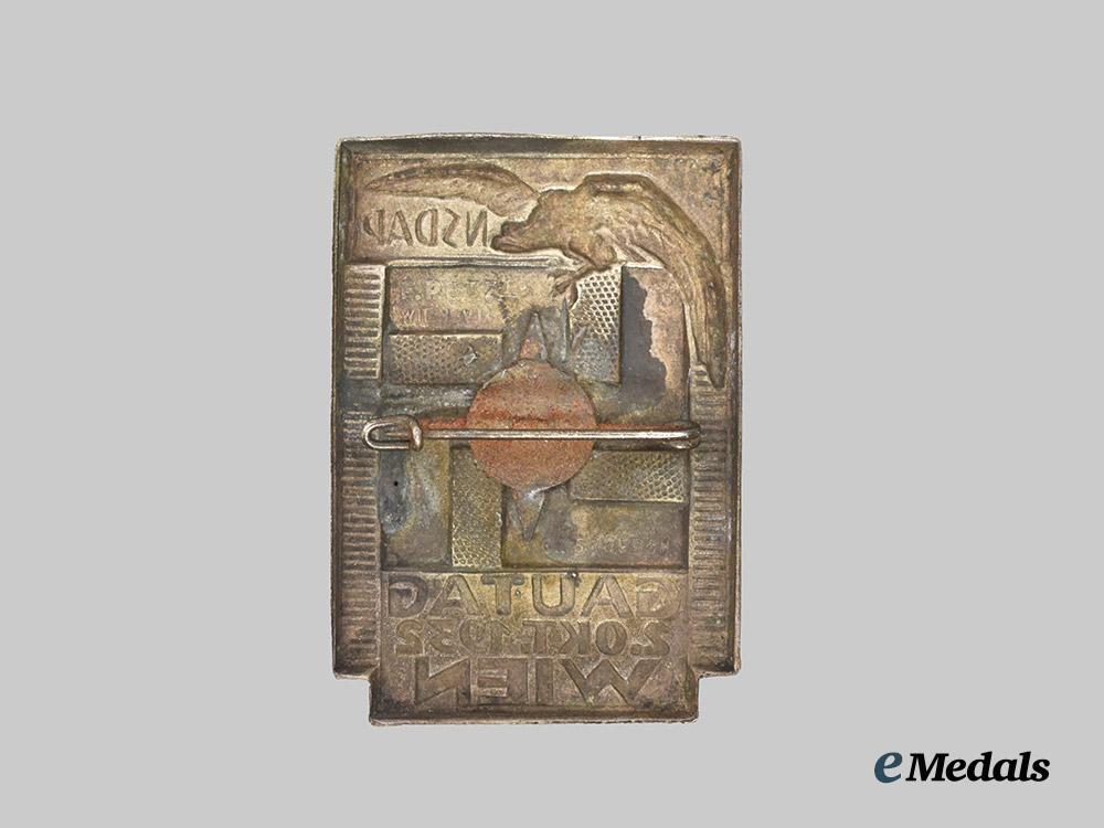 germany,_n_s_d_a_p._a1932_gautag_vienna_commemorative_badge___m_n_c2731