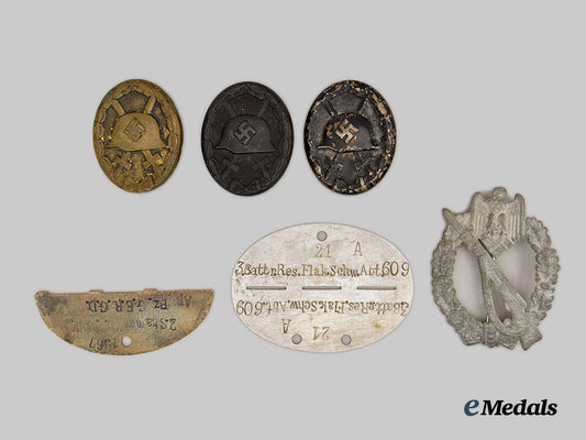 germany,_wehrmacht._a_mixed_lot_of_badges_and_identity_discs___m_n_c2785