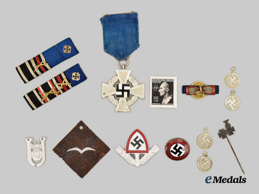 germany,_third_reich._a_mixed_lot_of_badges_and_awards___m_n_c2794