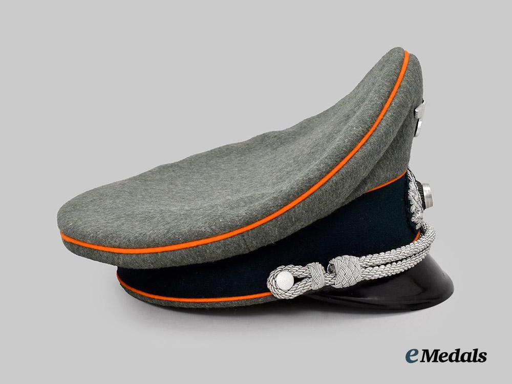 germany,_heer._a_rare_gendarmerie_officer’s_visor_cap,_by_breiter___m_n_c2807