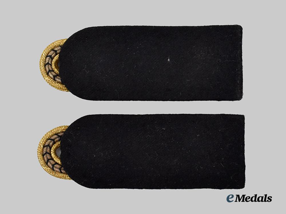 germany,_r_a_d._a_rare_set_of_generalarbeitsführer_shoulder_boards___m_n_c2827