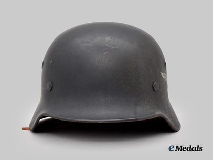 germany,_luftwaffe._an_m40_stahlhelm,_single_decal_version,_by_f._w._quist___m_n_c2830