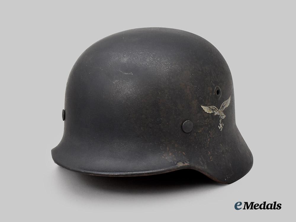 germany,_luftwaffe._an_m40_stahlhelm,_single_decal_version,_by_f._w._quist___m_n_c2832