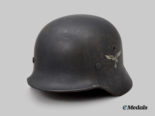 germany,_luftwaffe._an_m40_stahlhelm,_single_decal_version,_by_f._w._quist___m_n_c2832