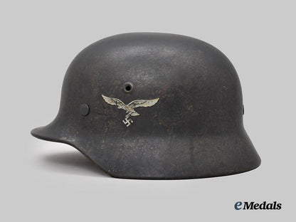 germany,_luftwaffe._an_m40_stahlhelm,_single_decal_version,_by_f._w._quist___m_n_c2833