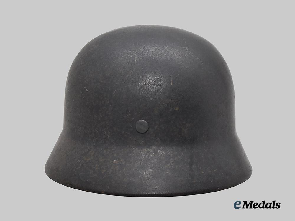 germany,_luftwaffe._an_m40_stahlhelm,_single_decal_version,_by_f._w._quist___m_n_c2835