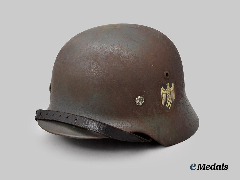 germany,_heer._an_m35_stahlhelm,_double_decal_version,_by_sächsische_emailler-und_stanzewerke___m_n_c2848