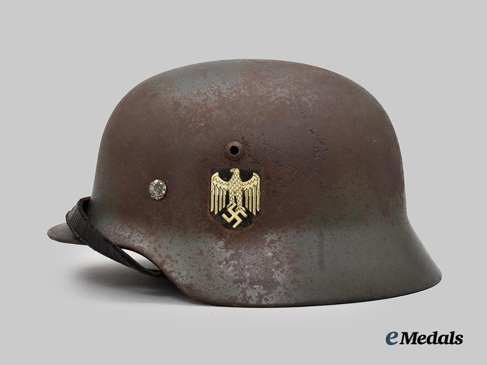 germany,_heer._an_m35_stahlhelm,_double_decal_version,_by_sächsische_emailler-und_stanzewerke___m_n_c2850