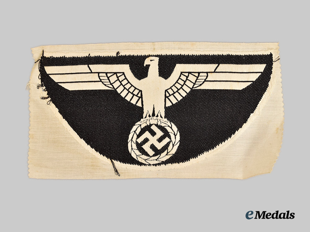 germany,_third_reich._a_mixed_lot_of_insignia___m_n_c2865