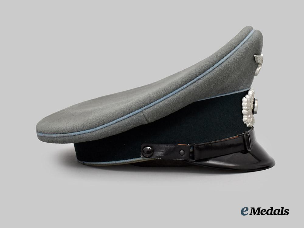 germany,_heer._a_transport_and_supply_troops_e_m/_n_c_o’s_visor_cap,_owner-_attributed_example,_by_peküro___m_n_c2884
