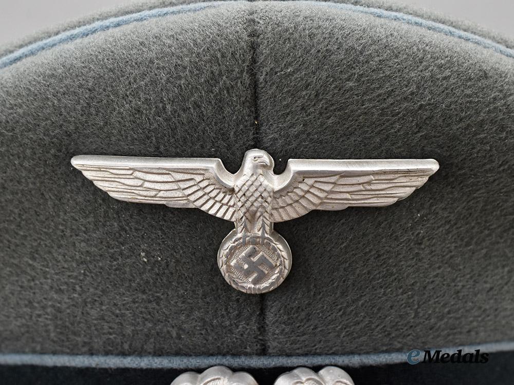 germany,_heer._a_transport_and_supply_troops_e_m/_n_c_o’s_visor_cap,_owner-_attributed_example,_by_peküro___m_n_c2889b