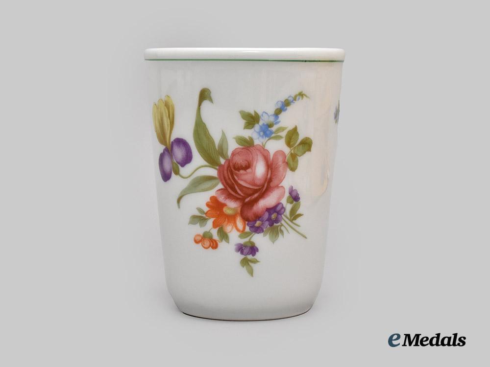 germany,_d_a_f._a_floral_mess_hall_cup,_by_rosenthal_porcelain___m_n_c2894
