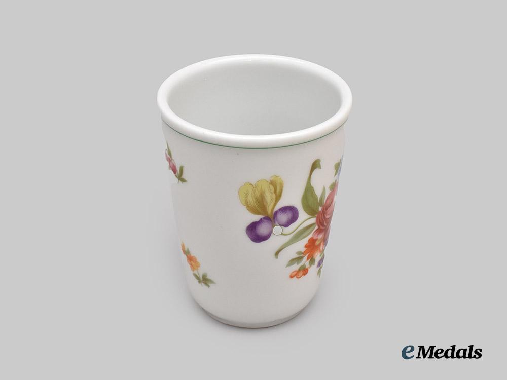 germany,_d_a_f._a_floral_mess_hall_cup,_by_rosenthal_porcelain___m_n_c2897