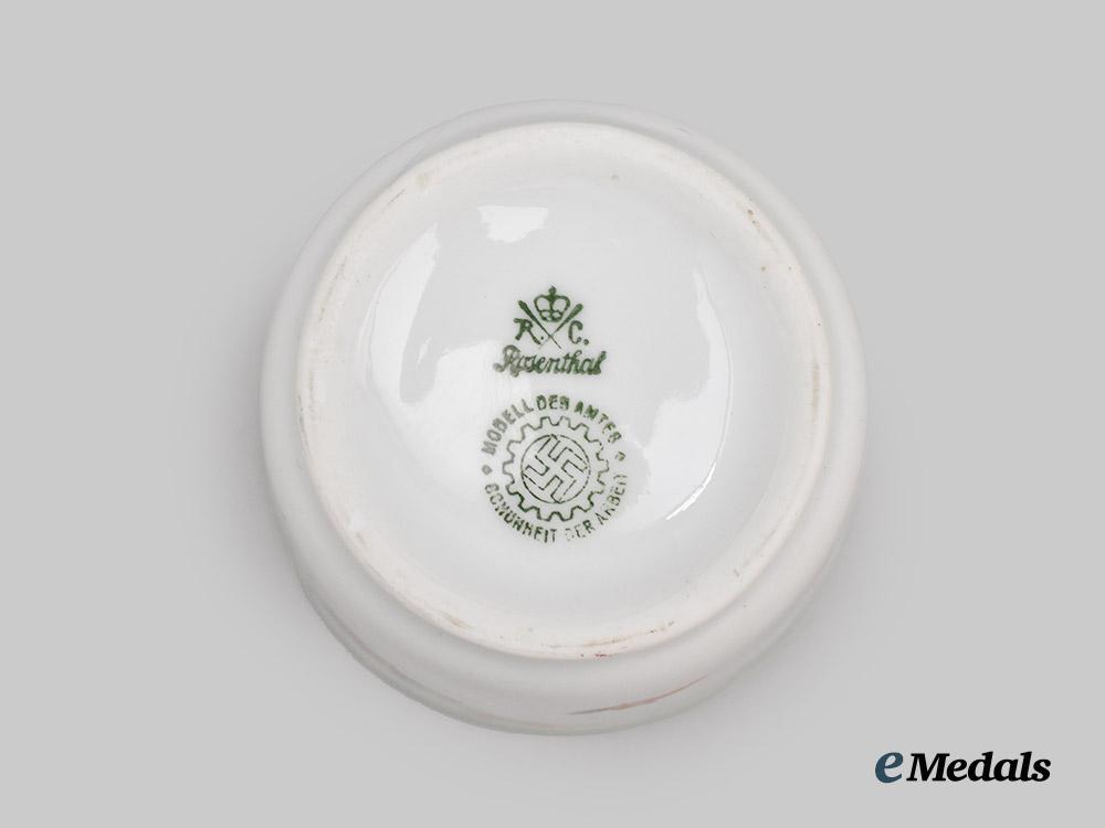 germany,_d_a_f._a_floral_mess_hall_cup,_by_rosenthal_porcelain___m_n_c2899