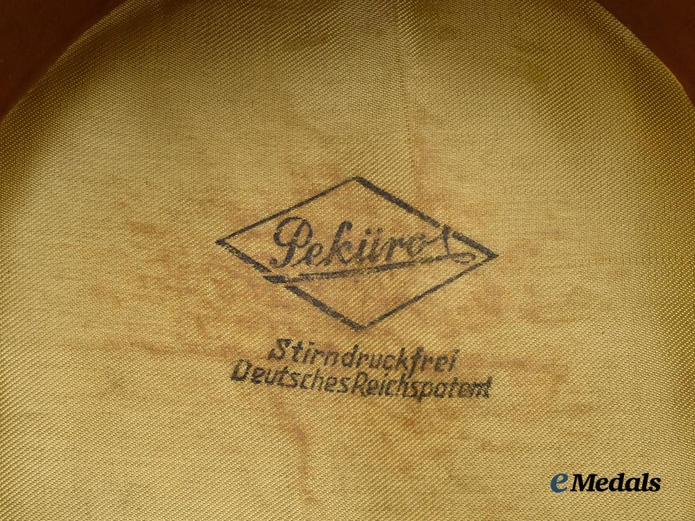 germany,_heer._a_flak/_artillery_officer’s_visor_cap,_by_peküro___m_n_c2901