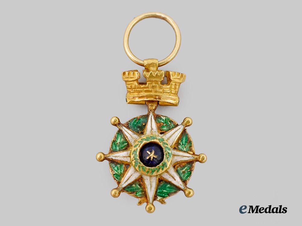 nicaragua,_republic._a_miniature_of_the_order_of_saint_john_of_greytown,_in18kt_gold,_c.1860___m_n_c2906