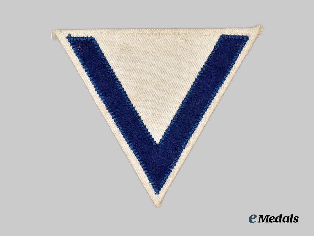 germany,_kreigsmarine._a_minesweeper_war_badge,_with_award_document_and_rank_chevron,_to_matrosengefreiter_ernst_hollatz___m_n_c2907