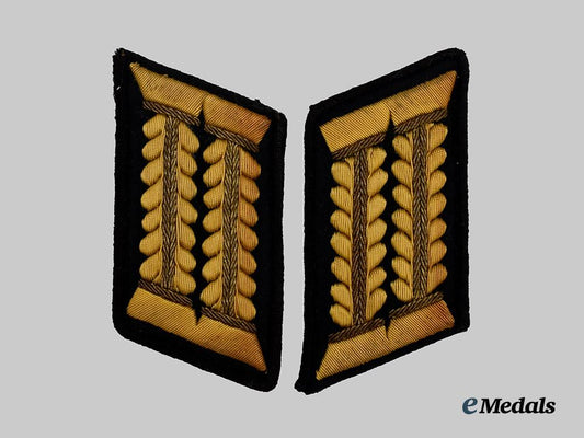 germany,_wehrmacht._a_set_of_administration_officer-_equivalent_collar_tabs___m_n_c2929