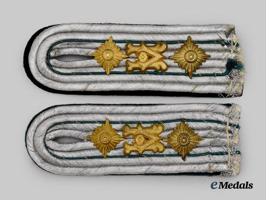 germany,_heer._a_set_of_technical_administration_officer-_equivalent_shoulder_boards___m_n_c2937
