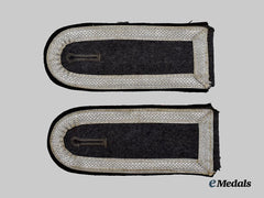 Germany, Luftwaffe. A Set of Construction/Engineer Corps Unterfeldwebel Shoulder Straps