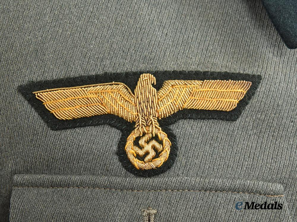 germany,_heer._a_rare_service_tunic_for_a_decorated_general_der_infanterie___m_n_c2960