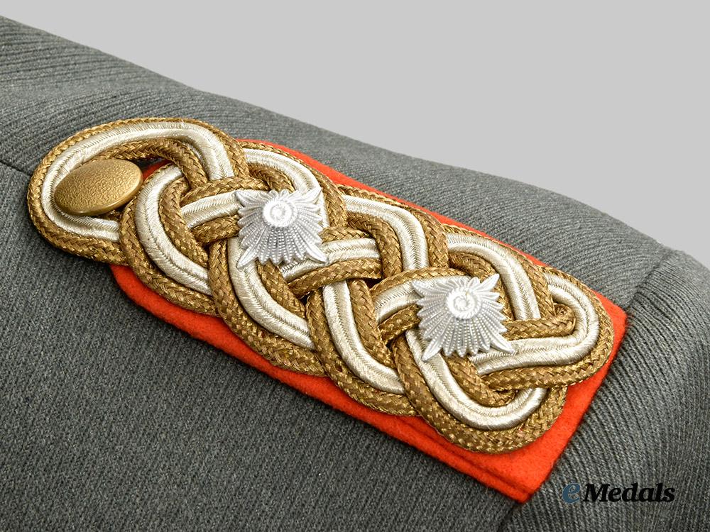 germany,_heer._a_rare_service_tunic_for_a_decorated_general_der_infanterie___m_n_c2965