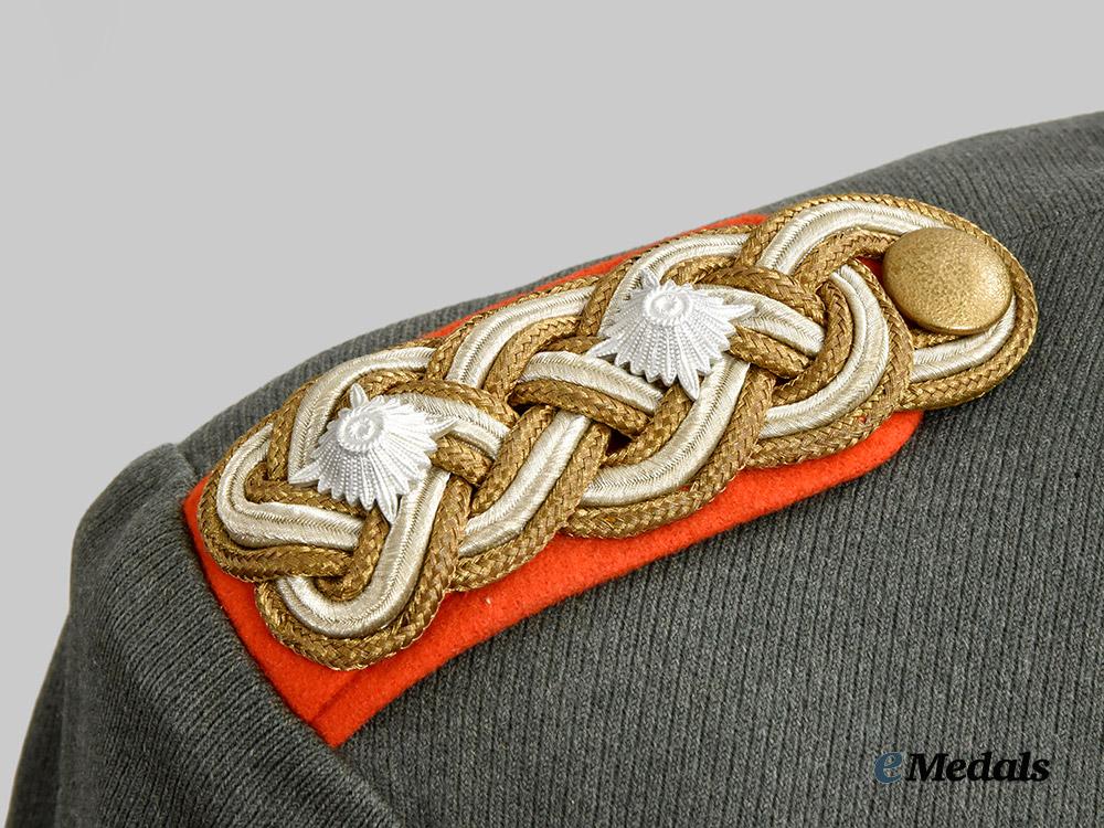 germany,_heer._a_rare_service_tunic_for_a_decorated_general_der_infanterie___m_n_c2966