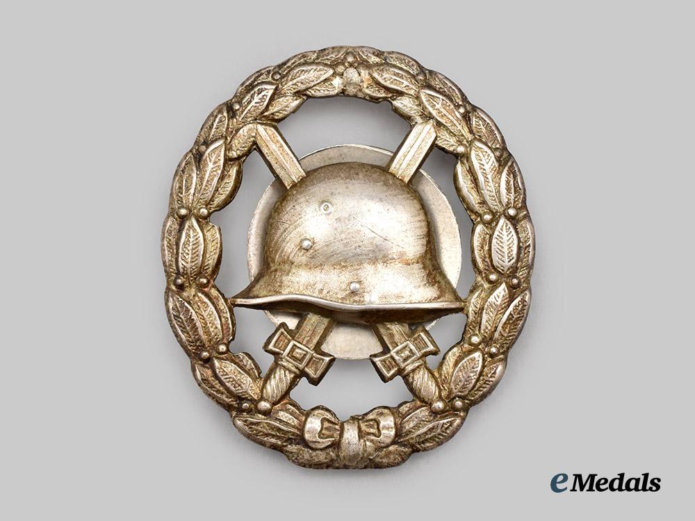 germany,_imperial._a_rare_silver_grade_wound_badge,_cut-_out_screwback_version___m_n_c3000