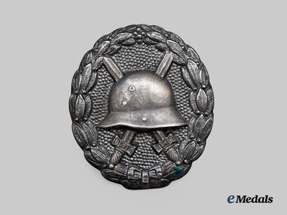 germany,_imperial._a_rare_silver_grade_wound_badge,_screwback_version,_k_m-_marked___m_n_c3014