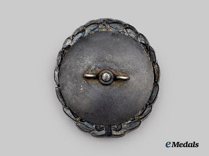 germany,_imperial._a_rare_silver_grade_wound_badge,_screwback_version,_k_m-_marked___m_n_c3015