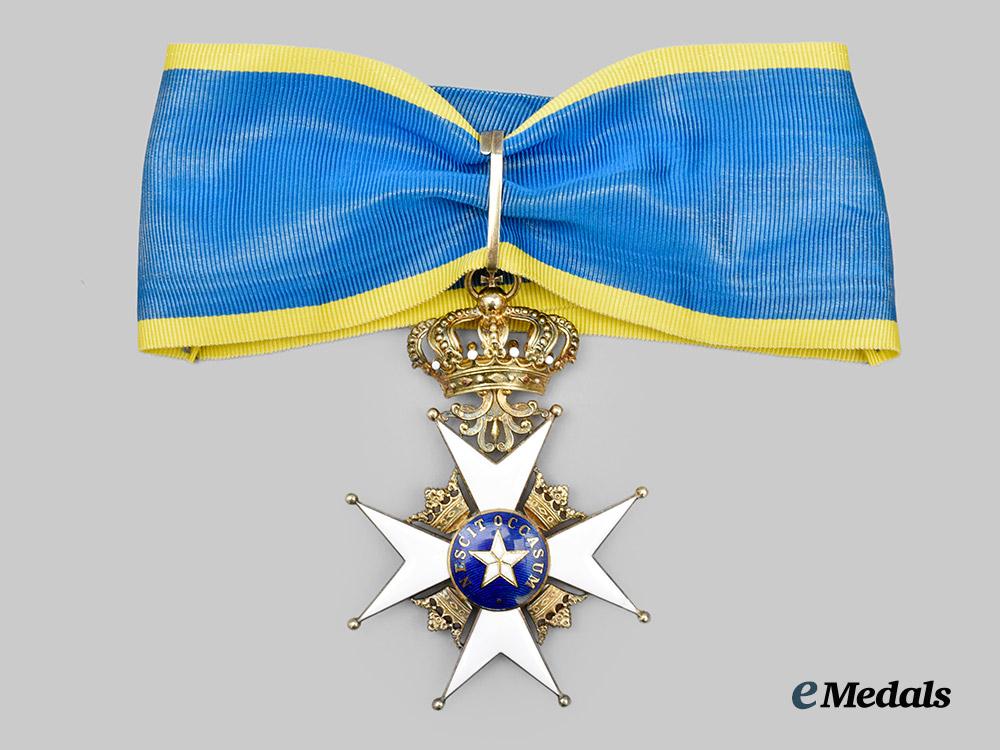sweden,_kingdom._a_cased_royal_order_of_the_polar_star_to_dottore_p._meschini,_i_i._class_commander,_type_i_i,_by_c._f._carlman,_c.1930___m_n_c3017