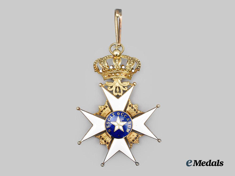 sweden,_kingdom._a_cased_royal_order_of_the_polar_star_to_dottore_p._meschini,_i_i._class_commander,_type_i_i,_by_c._f._carlman,_c.1930___m_n_c3019