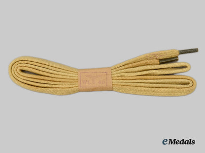 germany,_luftwaffe._a_mixed_lot_of_badges,_insignia,_and_accessories___m_n_c3046