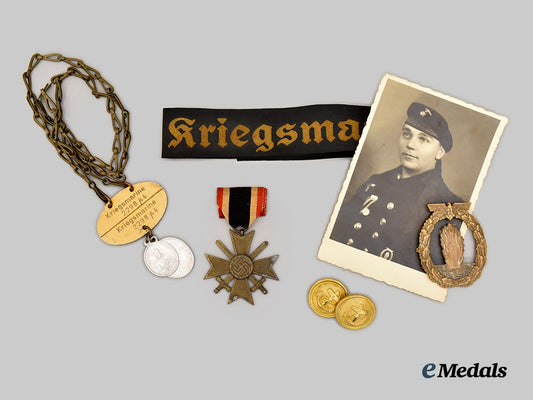 germany,_kriegsmarine._a_lot_of_awards_and_accessories_to_a_kriegsmarine_sailor_in_the_mediterranean_theatre___m_n_c3085