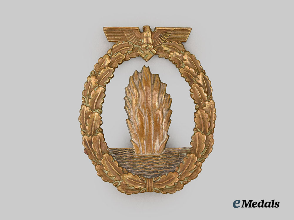 germany,_kriegsmarine._a_lot_of_awards_and_accessories_to_a_kriegsmarine_sailor_in_the_mediterranean_theatre___m_n_c3086